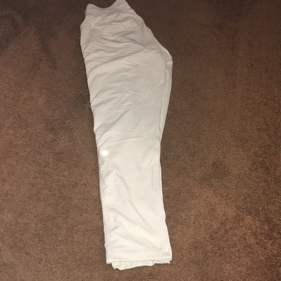 LULULEMON Street to Studio pants - Picture 2 of 8